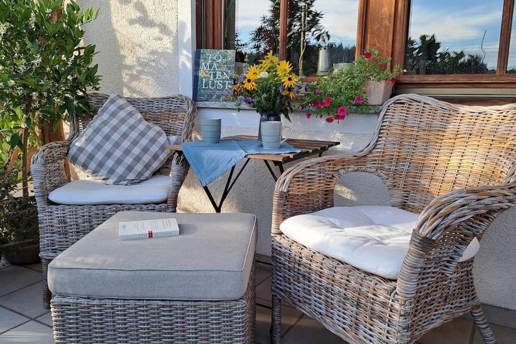 Gemuetliche Waldrandlage In Badenweiler Sehringen Ferienwohnung Extérieur photo